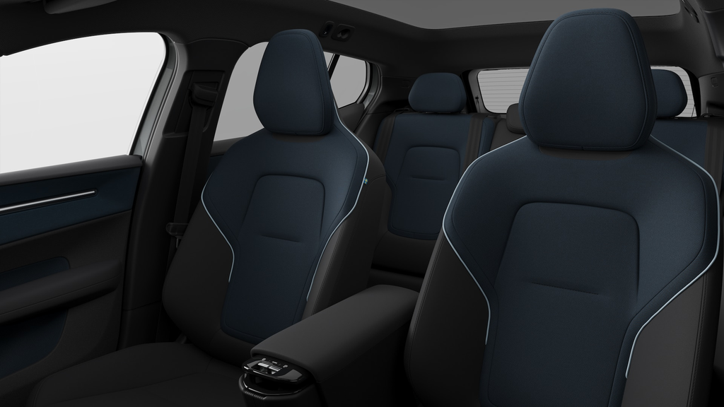 Volvo EX30 PLUS 2025 à Laval, Québec - 10 - w1024h768px