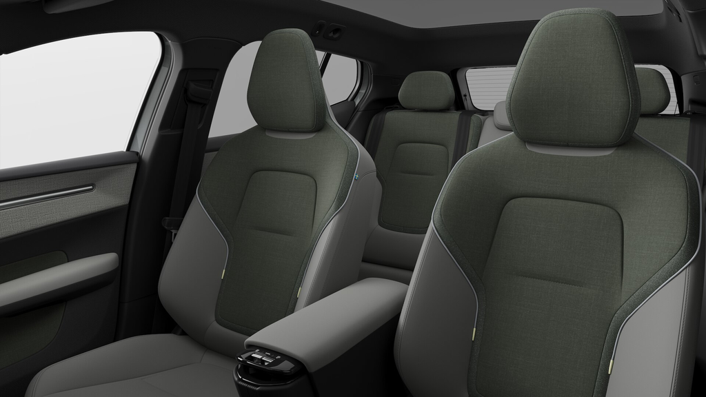 Volvo EX30 PLUS 2025 à Laval, Québec - 10 - w1024h768px