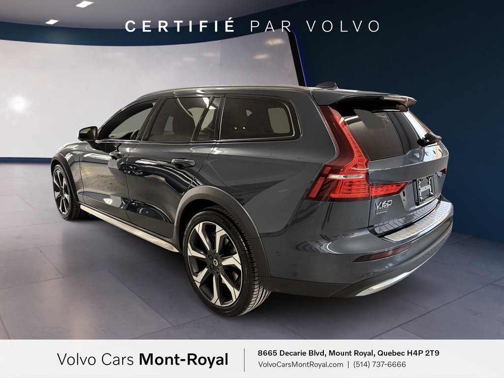 Volvo V60 Cross Country Ultimate 2023 à Laval, Québec - 4 - w1024h768px