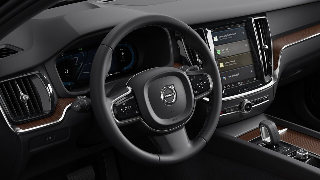 2025 Volvo V60 Cross Country PLUS in Laval, Quebec - 12 - w1024h768px