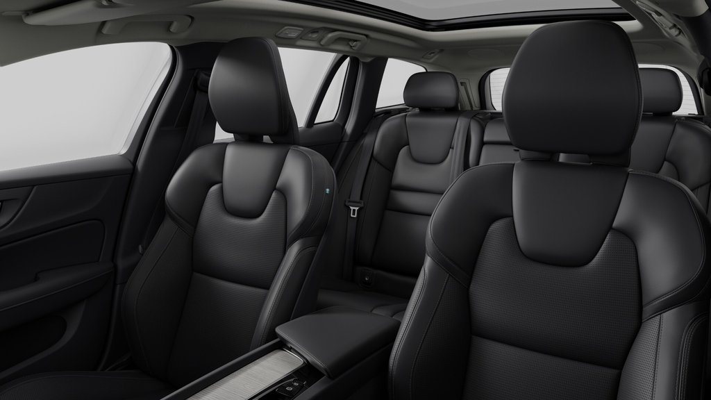 2025 Volvo V60 Cross Country ULTRA in Laval, Quebec - 10 - w1024h768px
