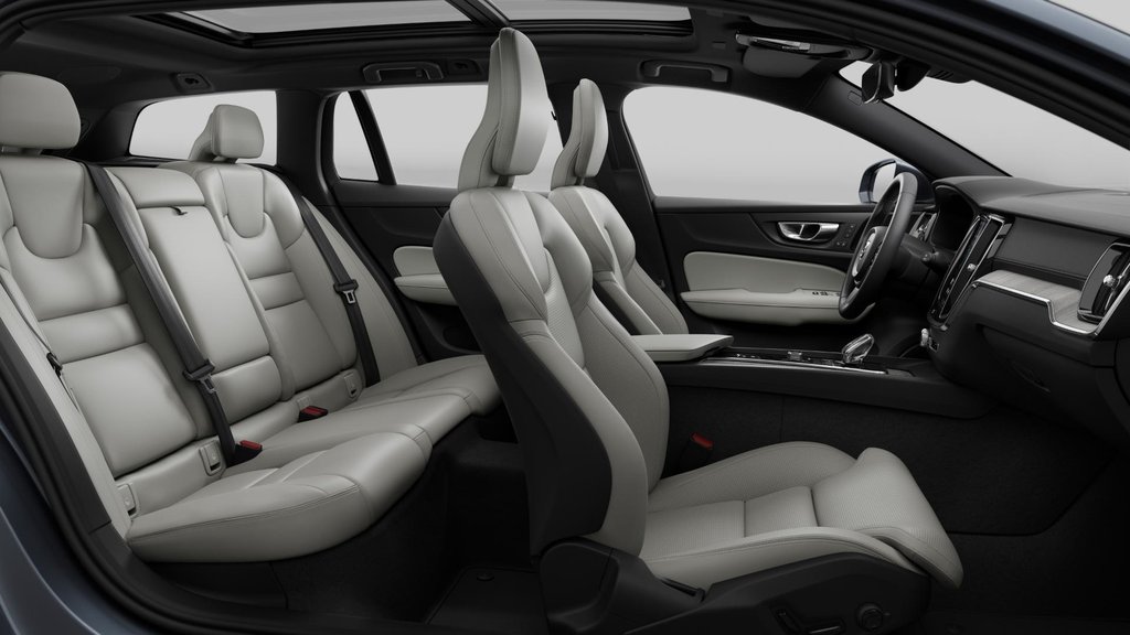 2026 Volvo V60 CROSS COUNTRY ULTRA in Laval, Quebec - 11 - w1024h768px