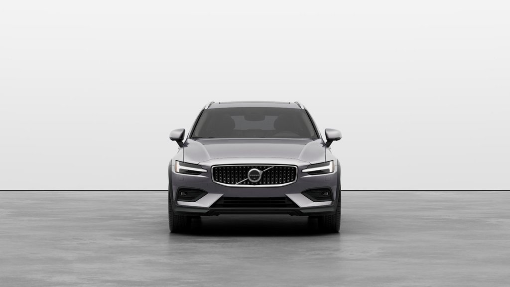 Volvo V60 Cross Country Ultra 2026 à Laval, Québec - 3 - w1024h768px