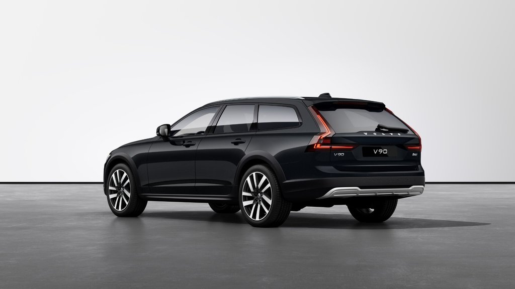2025 Volvo V90 Cross Country ULTRA in Laval, Quebec - 2 - w1024h768px