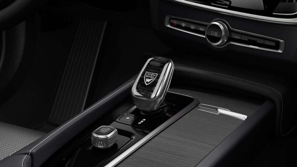 2026 Volvo V90 CROSS COUNTRY ULTRA in Laval, Quebec - 9 - w1024h768px