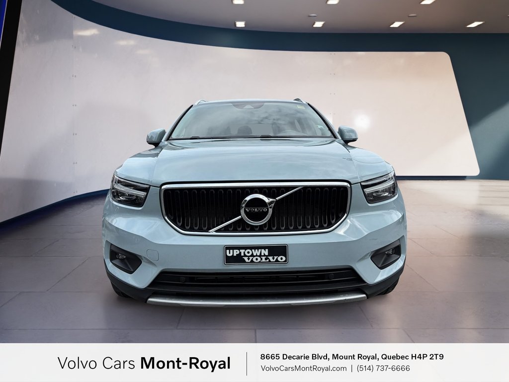 Volvo XC40 Momentum 2019 à Laval, Québec - 2 - w1024h768px