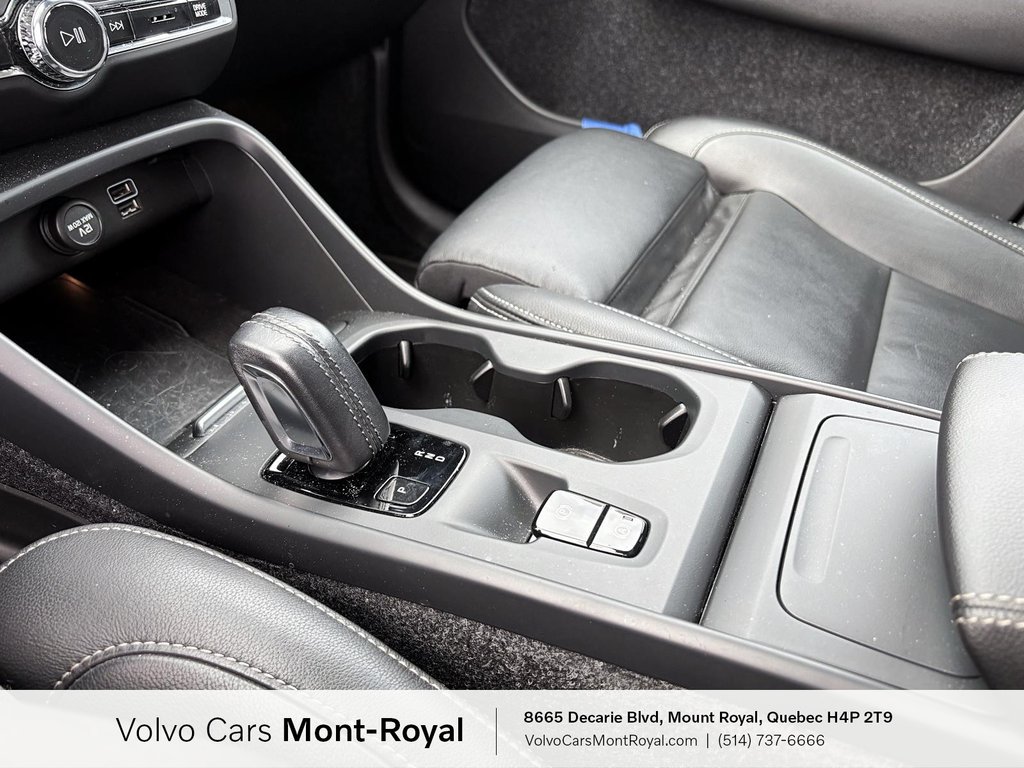 Volvo XC40 Momentum 2019 à Laval, Québec - 12 - w1024h768px