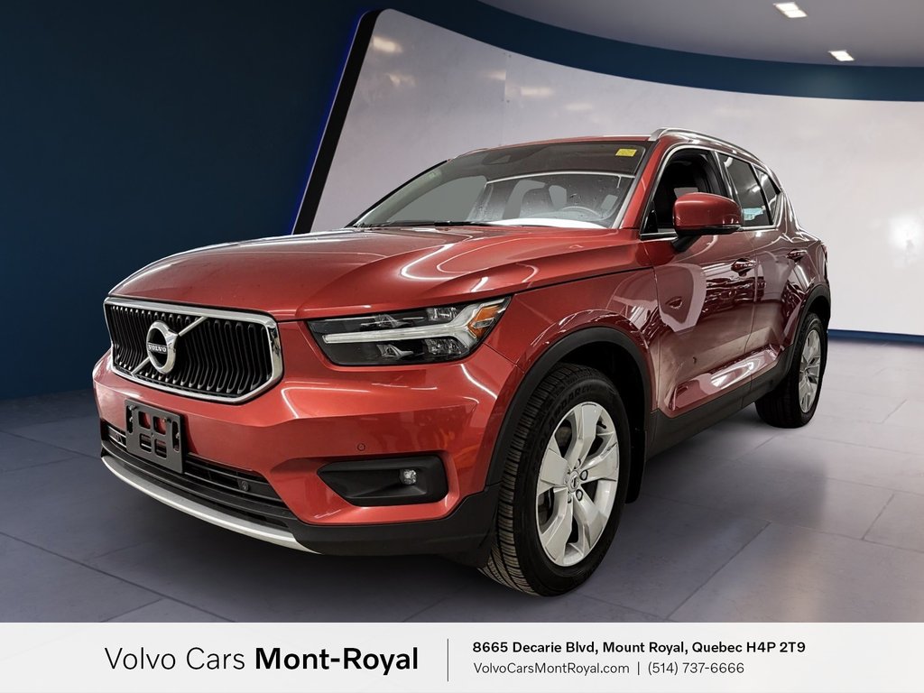 Volvo XC40 Momentum 2021 à Laval, Québec - 1 - w1024h768px