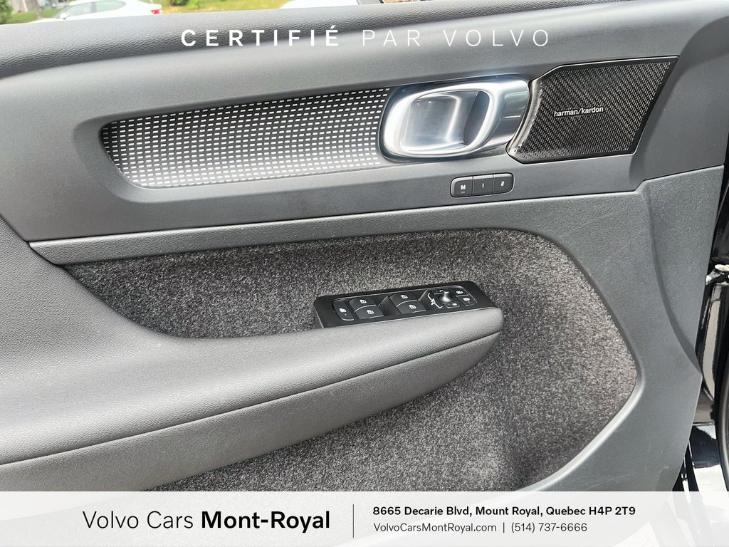 Volvo XC40 R-Design 2022 à Laval, Québec - 9 - w1024h768px