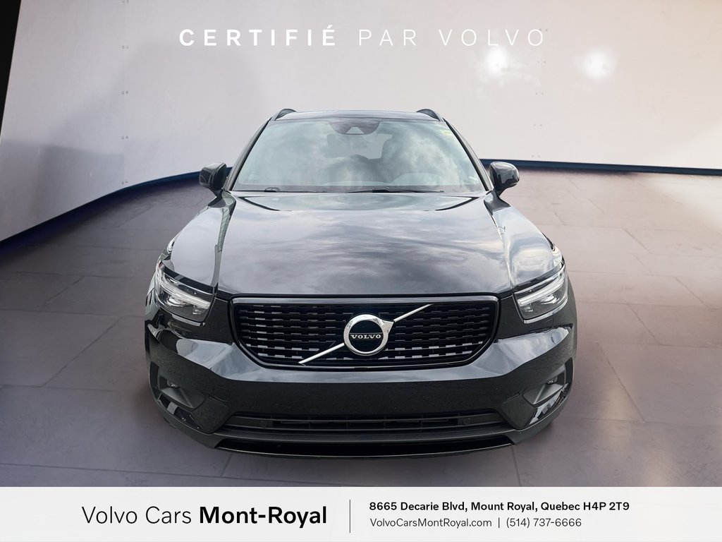 Volvo XC40 R-Design 2022 à Laval, Québec - 2 - w1024h768px