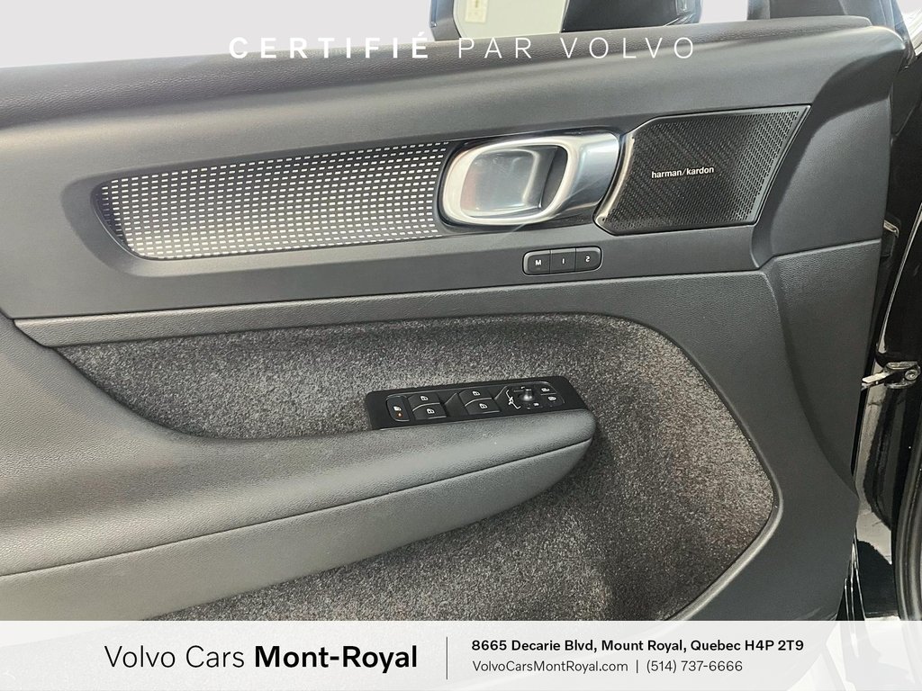 2022 Volvo XC40 R-Design T5 in Laval, Quebec - 17 - w1024h768px