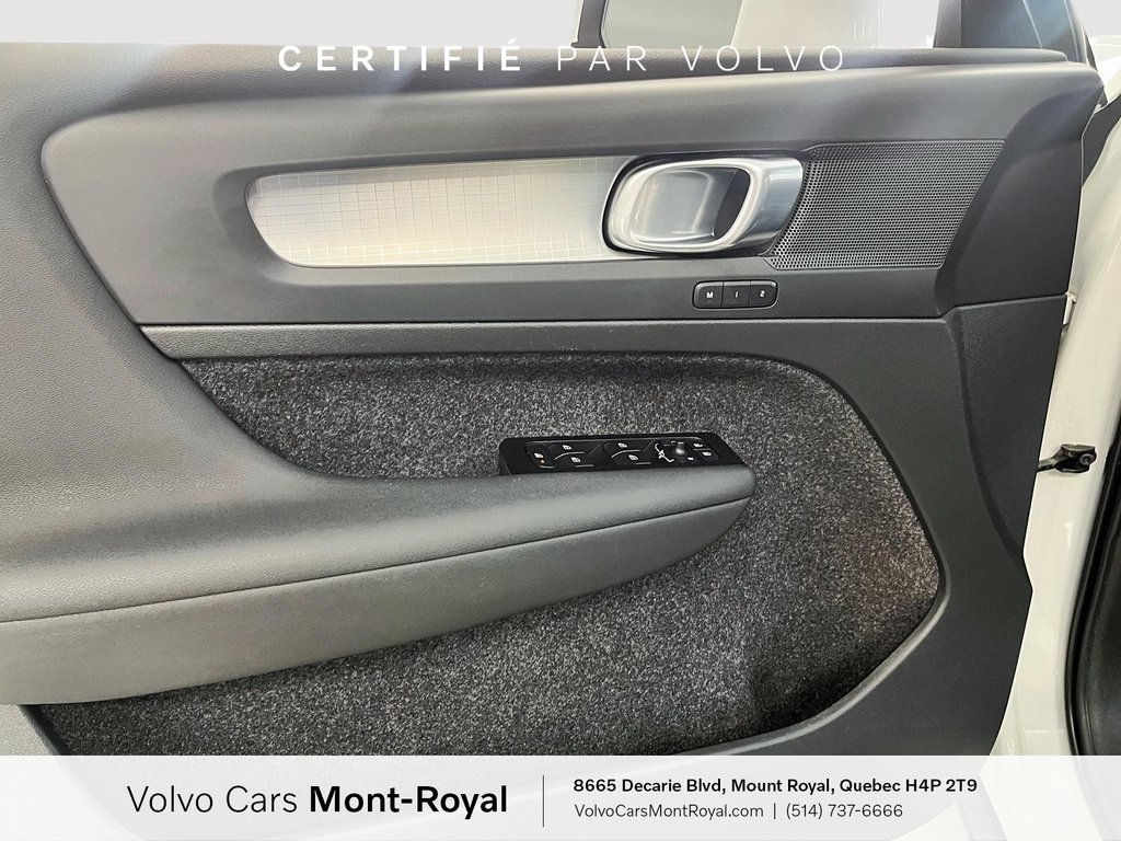 2022 Volvo XC40 Momentum in Laval, Quebec - 9 - w1024h768px