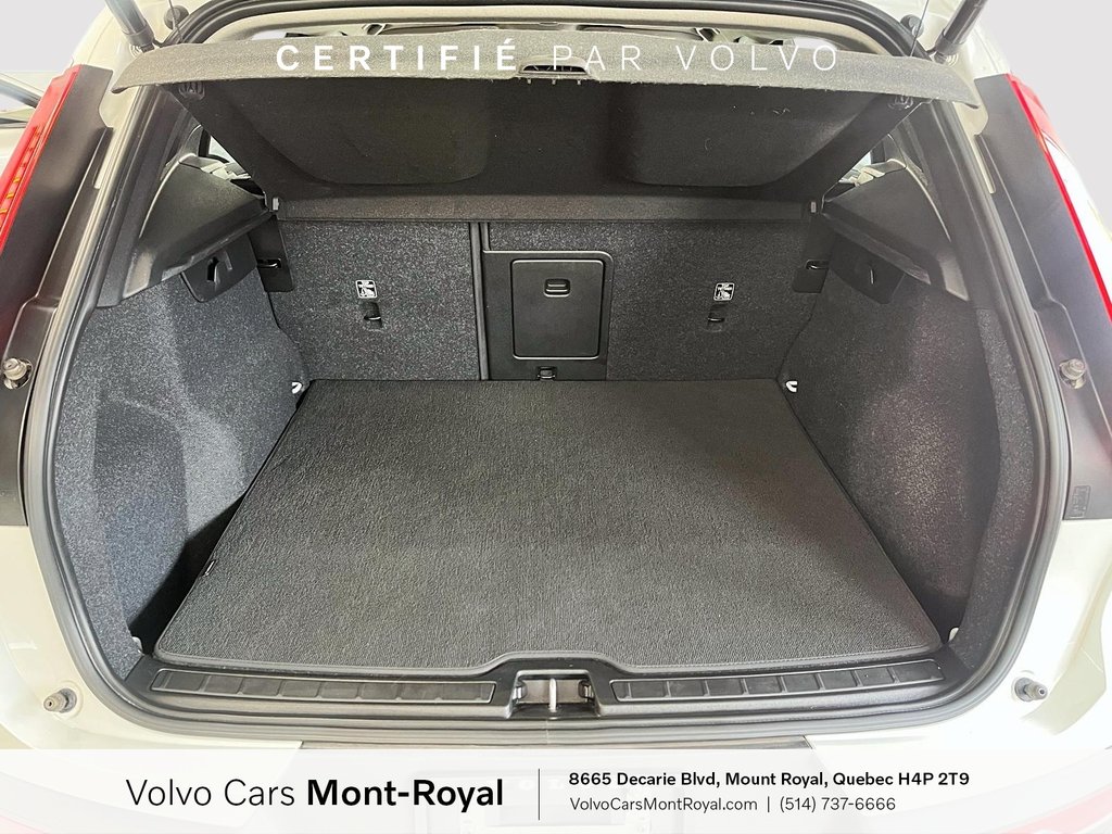 2022 Volvo XC40 Momentum in Laval, Quebec - 5 - w1024h768px
