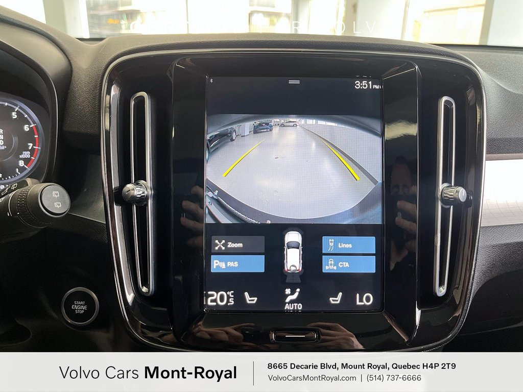 2022 Volvo XC40 Momentum in Laval, Quebec - 14 - w1024h768px