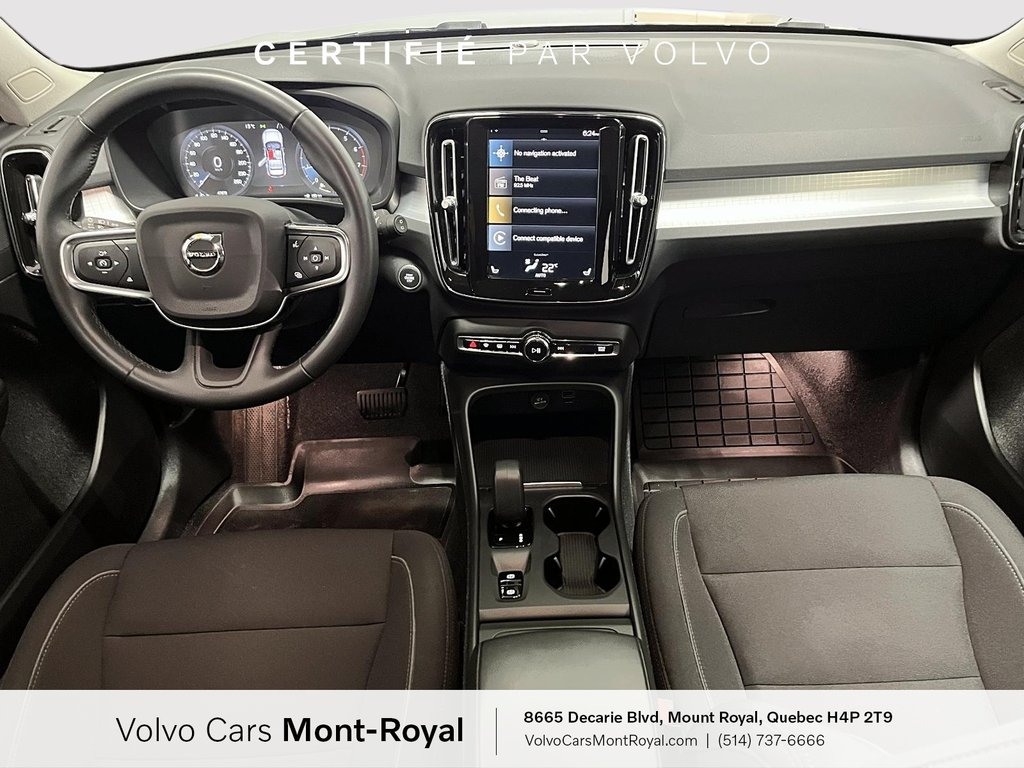 Volvo XC40 Momentum 2022-7