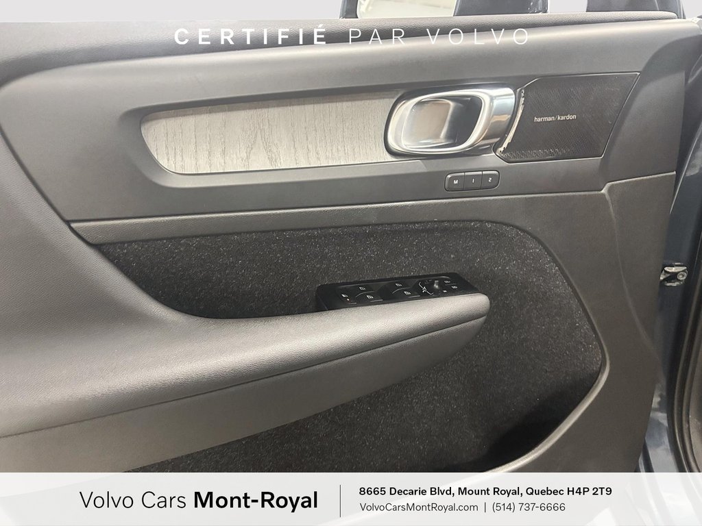 Volvo XC40 Inscription 2022 à Brossard, Québec - 9 - w1024h768px