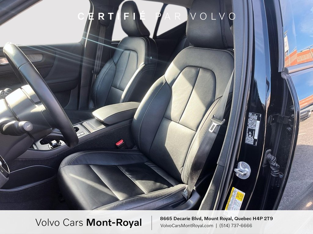 2023 Volvo XC40 Core in Laval, Quebec - 7 - w1024h768px