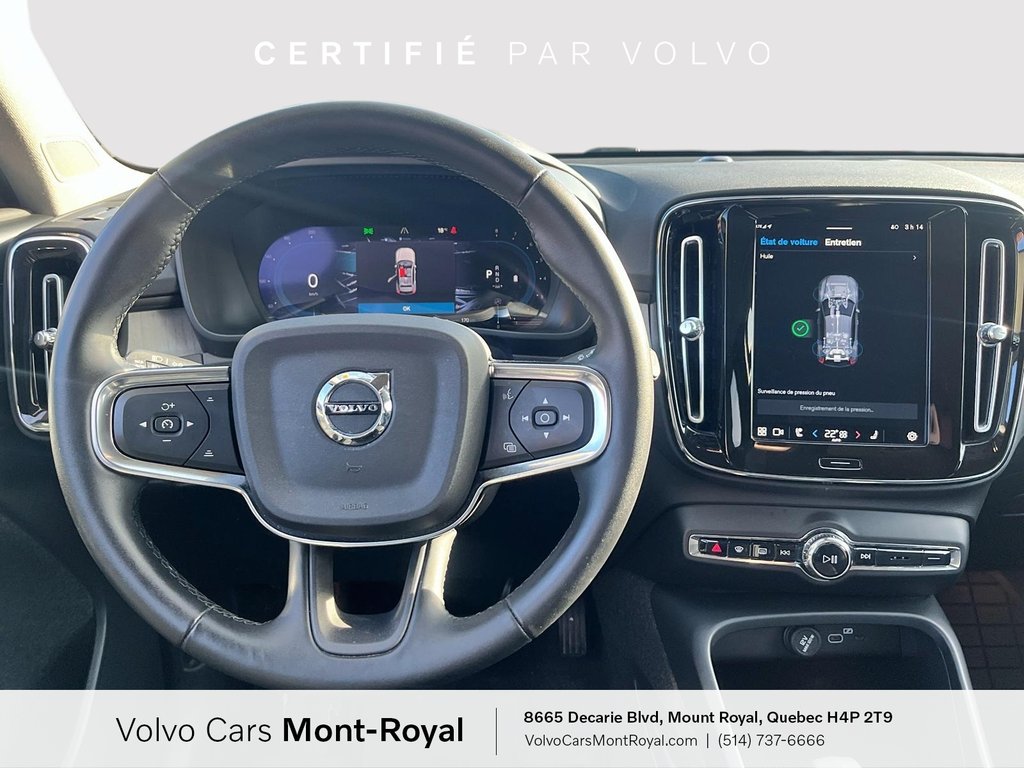 2023 Volvo XC40 Core in Laval, Quebec - 10 - w1024h768px