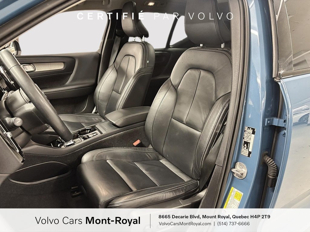 Volvo XC40 Plus Dark Theme 2024 à Laval, Québec - 7 - w1024h768px