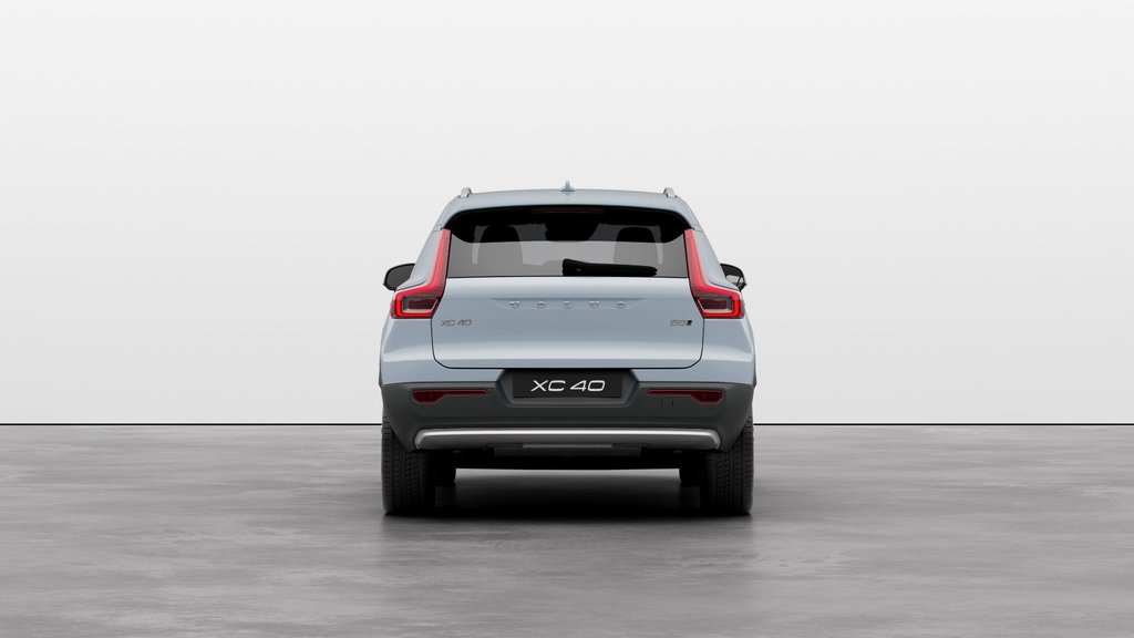 Volvo XC40 CORE VERSION LUSTRÉE 2025 à Laval, Québec - 4 - w1024h768px