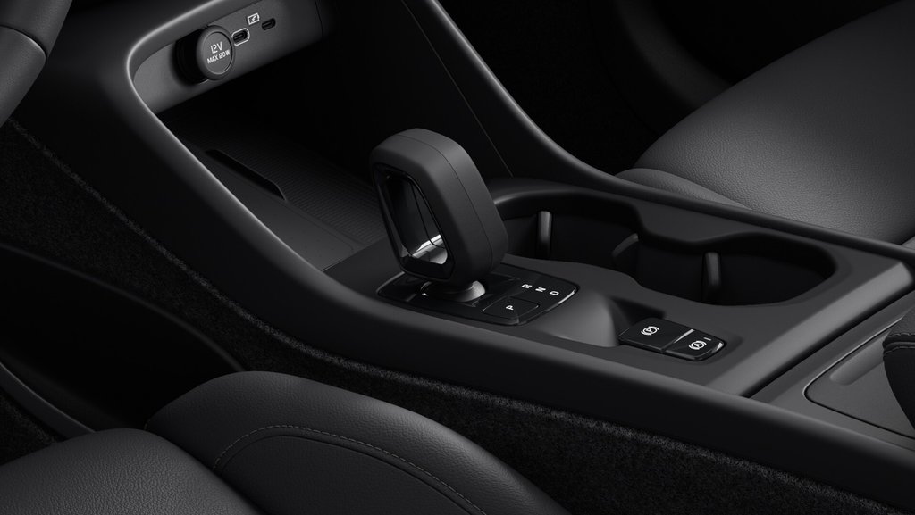 Volvo XC40 CORE VERSION LUSTRÉE 2025 à Laval, Québec - 9 - w1024h768px