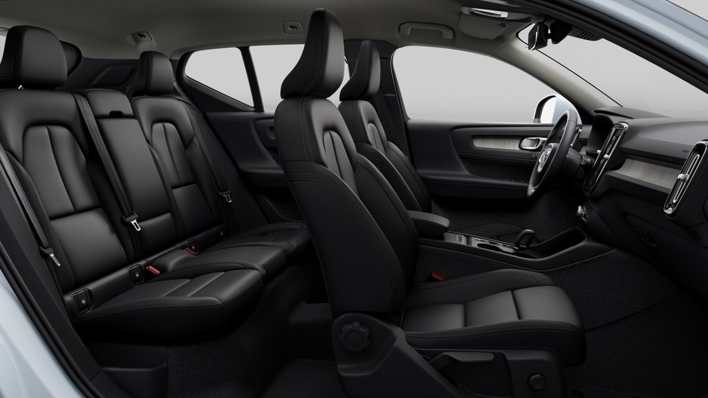 Volvo XC40 CORE VERSION LUSTRÉE 2025 à Laval, Québec - 11 - w1024h768px