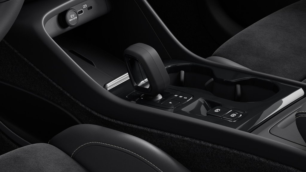 Volvo XC40 ULTRA VERSION FONCÉE 2025 à Laval, Québec - 9 - w1024h768px