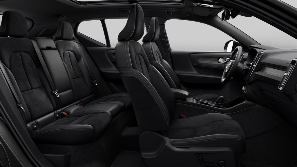 Volvo XC40 ULTRA VERSION FONCÉE 2025 à Laval, Québec - 11 - w1024h768px
