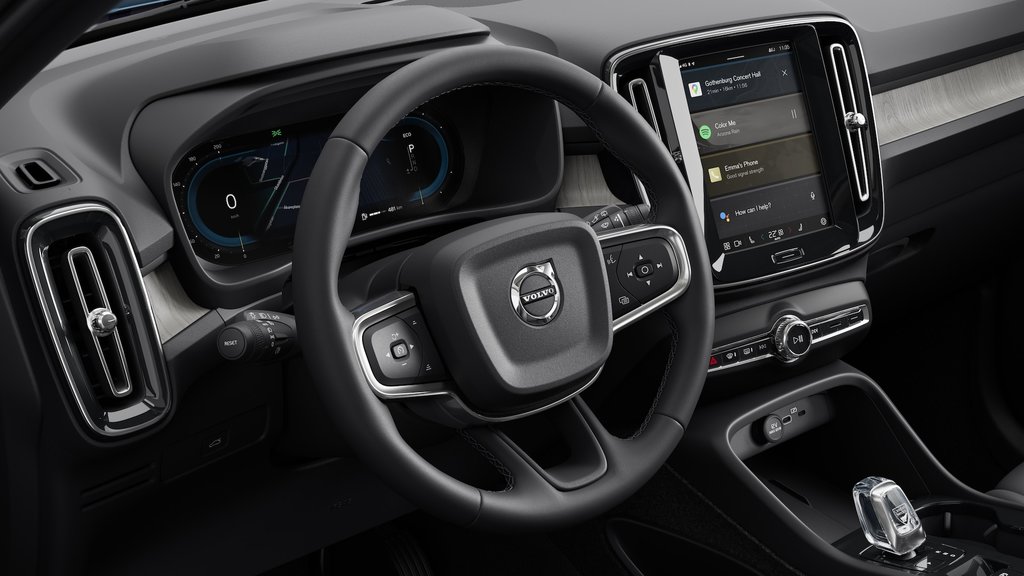 2025 Volvo XC40 PLUS VERSION FONCÉE in Laval, Quebec - 12 - w1024h768px