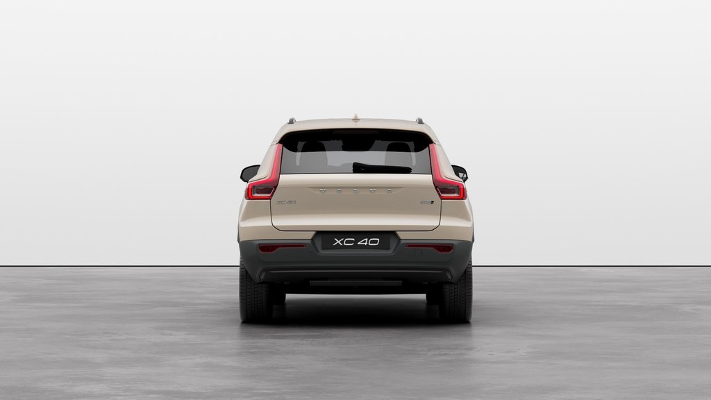 2025 Volvo XC40 ULTRA VERSION FONCÉE in Laval, Quebec - 4 - w1024h768px