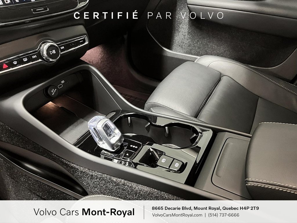 Volvo XC40 Plus Dark Theme 2025 à Brossard, Québec - 13 - w1024h768px
