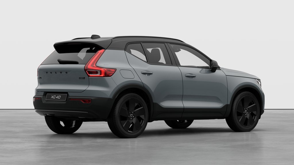2026 Volvo XC40 ULTRA BLACK EDITION in Laval, Quebec - 4 - w1024h768px
