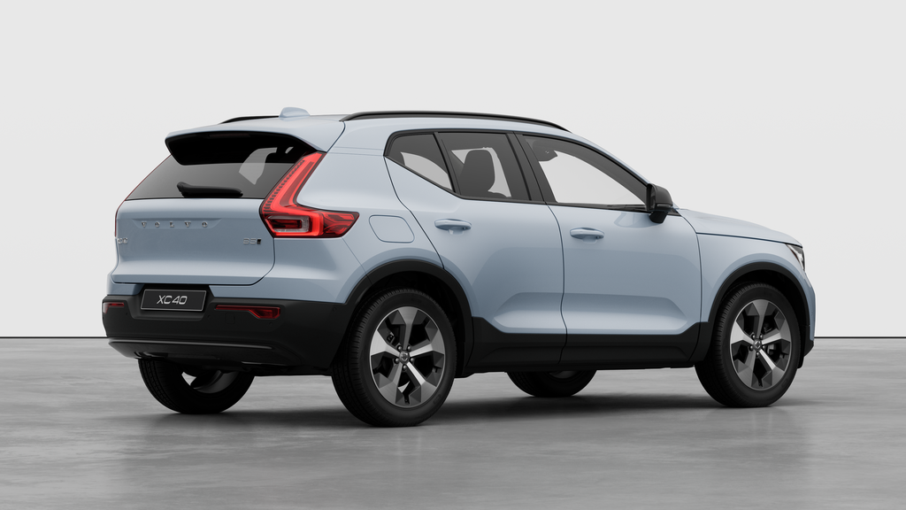 Volvo XC40 PLUS DARK THEME 2026 à Laval, Québec - 4 - w1024h768px