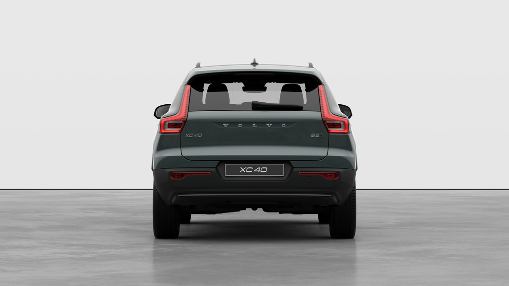 Volvo XC40 ULTRA DARK THEME 2026-5