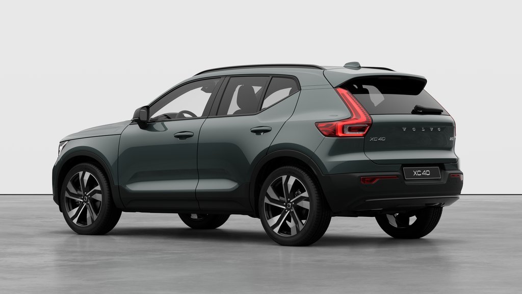 2026 Volvo XC40 ULTRA DARK THEME in Brossard, Quebec - 2 - w1024h768px
