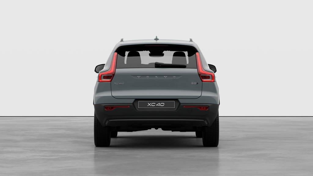 2026 Volvo XC40 PLUS DARK THEME in Brossard, Quebec - 6 - w1024h768px