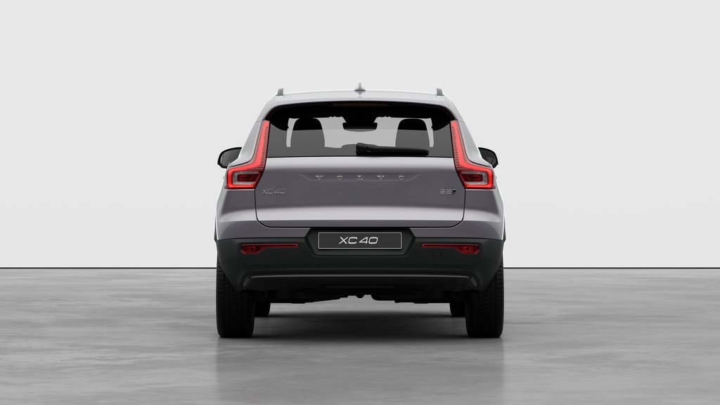 2026 Volvo XC40 PLUS DARK THEME in Laval, Quebec - 6 - w1024h768px