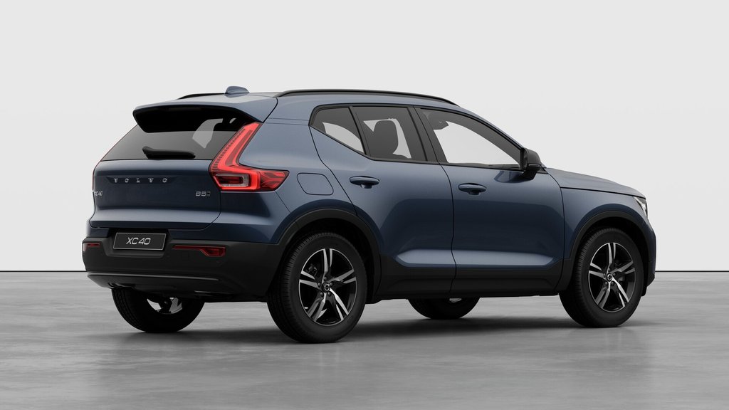 2026 Volvo XC40 CORE DARK THEME in Laval, Quebec - 4 - w1024h768px