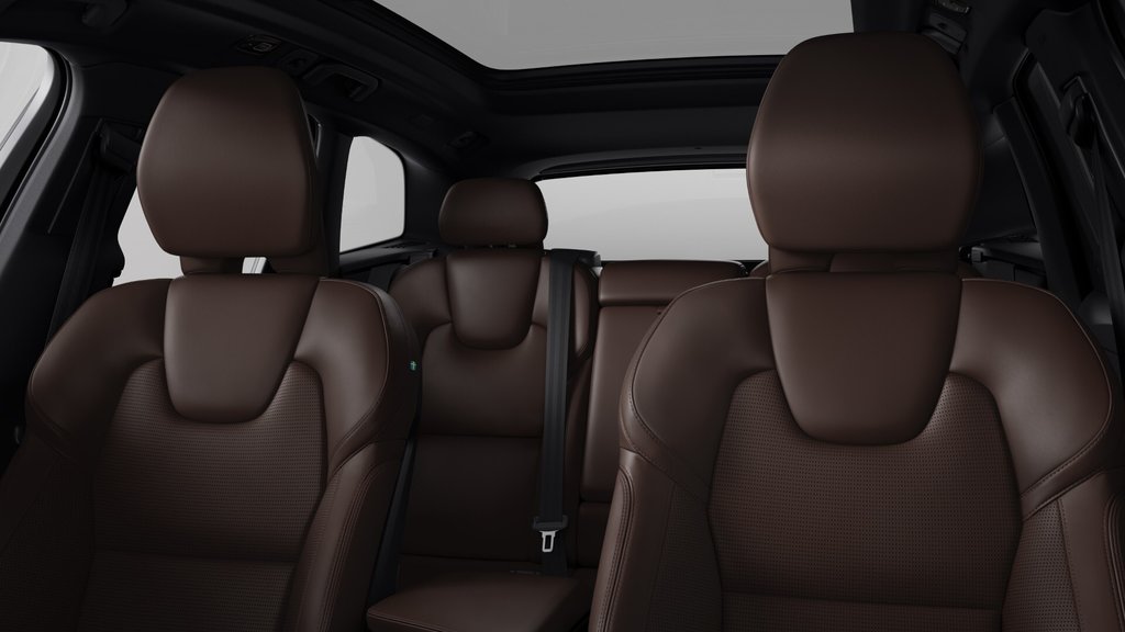 2025 Volvo XC60 HYBRIDE RECHARGEABLE ULTRA VERSION FONCÉE in Laval, Quebec - 10 - w1024h768px