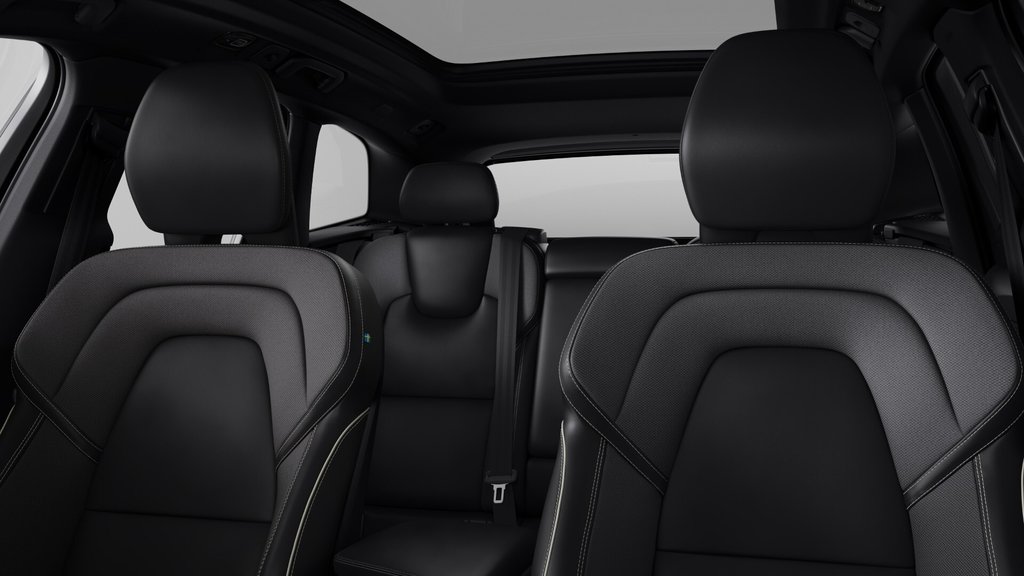 Volvo XC60 HYBRIDE RECHARGEABLE ULTRA VERSION FONCÉE 2025 à Laval, Québec - 10 - w1024h768px