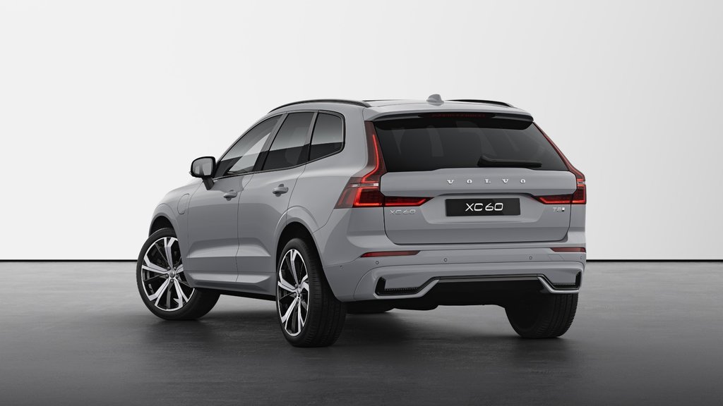 2025 Volvo XC60 HYBRIDE RECHARGEABLE ULTRA VERSION FONCÉE in Laval, Quebec - 2 - w1024h768px