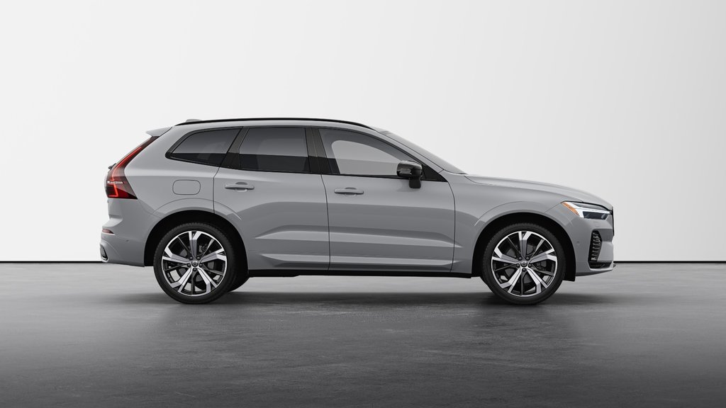 2025 Volvo XC60 HYBRIDE RECHARGEABLE ULTRA VERSION FONCÉE in Laval, Quebec - 5 - w1024h768px