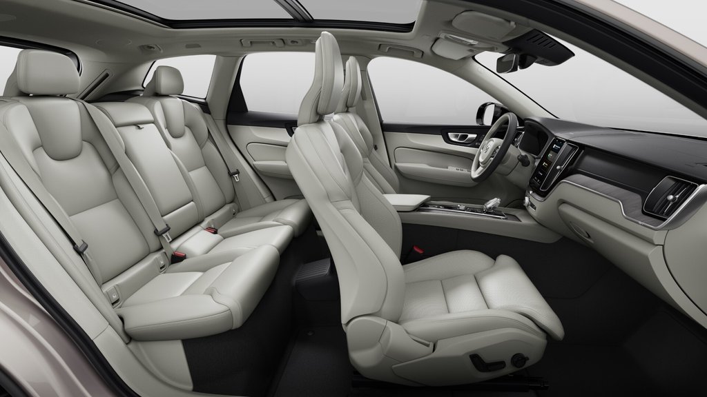 2025 Volvo XC60 HYBRIDE RECHARGEABLE ULTRA VERSION FONCÉE in Laval, Quebec - 11 - w1024h768px
