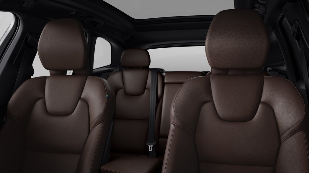 Volvo XC60 HYBRIDE RECHARGEABLE PLUS VERSION FONCÉE 2025 à Laval, Québec - 10 - w1024h768px
