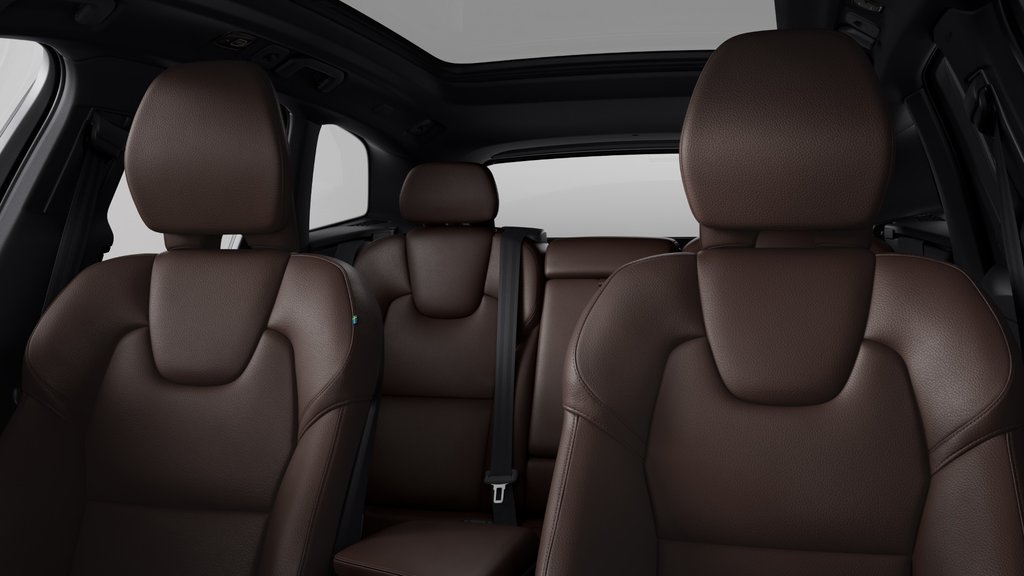 2025 Volvo XC60 HYBRIDE RECHARGEABLE PLUS VERSION FONCÉE in Laval, Quebec - 9 - w1024h768px