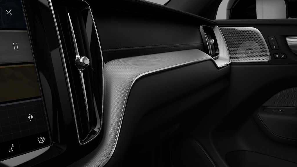 2025 Volvo XC60 HYBRIDE RECHARGEABLE ULTRA VERSION FONCÉE in Laval, Quebec - 7 - w1024h768px