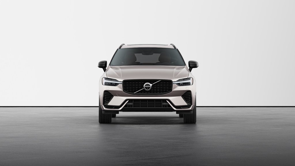 Volvo XC60 HYBRIDE RECHARGEABLE PLUS VERSION FONCÉE 2025 à Laval, Québec - 3 - w1024h768px