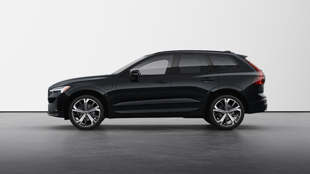 2025 Volvo XC60 Plug-in Hybrid ULTRA DARK THEME in Laval, Quebec - 6 - w1024h768px