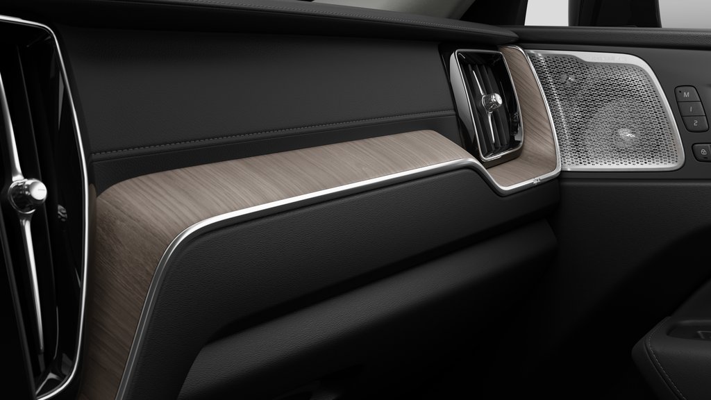 2026 Volvo XC60 PLUG-IN HYBRID ULTRA DARK THEME in Laval, Quebec - 9 - w1024h768px