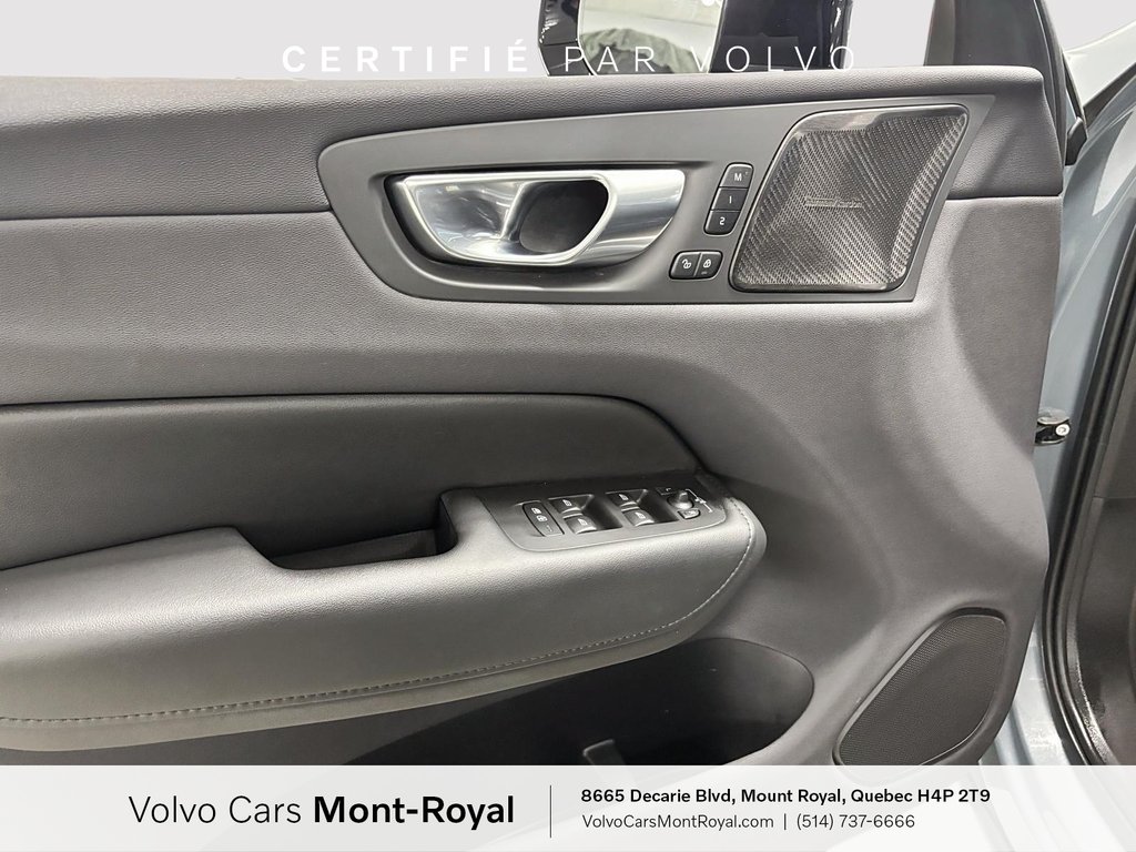 2024 Volvo XC60 Recharge Plus Dark Theme Plug-In Hybrid T8 in Brossard, Quebec - 9 - w1024h768px
